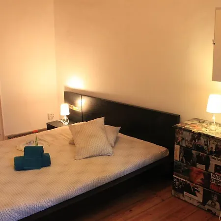 The Blue House - Lively Bairro Alto Apartment Lisbon Room photo