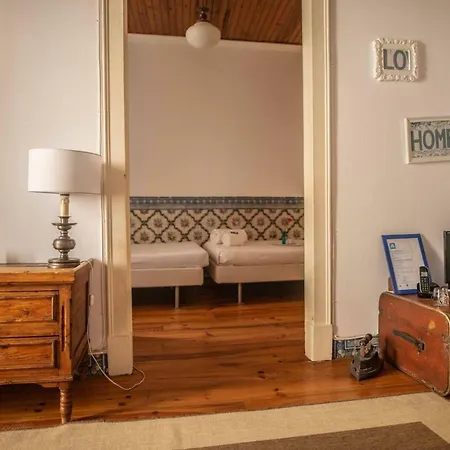 The Blue House - Lively Bairro Alto Apartment Lisbon Exterior photo